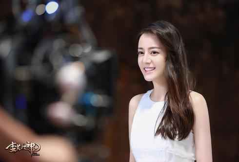 迪丽热巴出演上古传说 变身女娲嫦娥反串后羿自攻自受