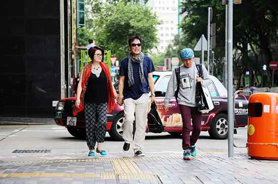 王祖蓝赴上海家宴大出糗 险把叫长辈“姐姐”