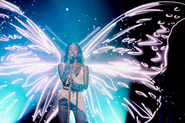 台前幕后大揭秘！吉克隽逸《世界公民》演唱会纪录片重磅来袭