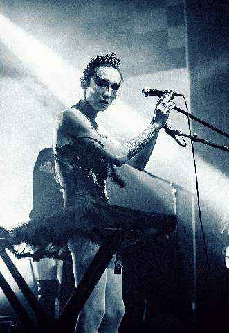 梅卡德尔签约摩登天空，BadHead厂牌薪火相传