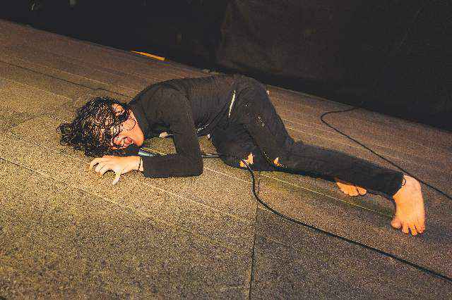 梅卡德尔签约摩登天空，BadHead厂牌薪火相传