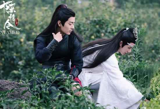 肖战王一博登美国时代广场 粉丝全力为偶像应援