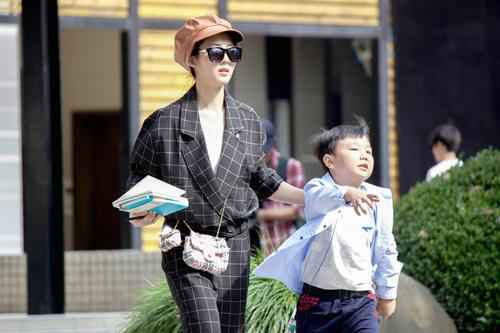 宋佳支招邢菲变自信 颠覆以往形象秀绝技