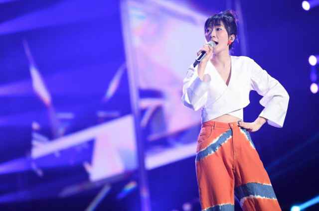 阿肆与“歌迷”吴青峰“云同台”:原来比想象中更搭!