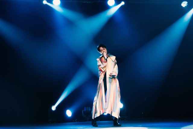 阿肆与“歌迷”吴青峰“云同台”:原来比想象中更搭!