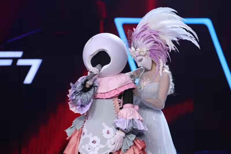 蒙面唱将 莫辨雌雄 “人鱼公主”竟是男人嗓 “宫廷美声”不是女儿身？