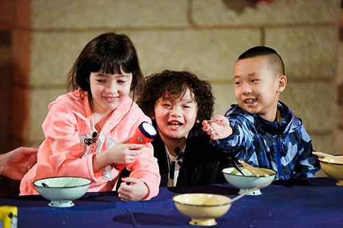 邹市明:轩轩爱美女随我 追夏天还得更努力