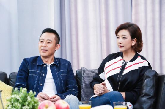 江珊、侯勇做客《你好！生活家》畅聊演艺之路历程