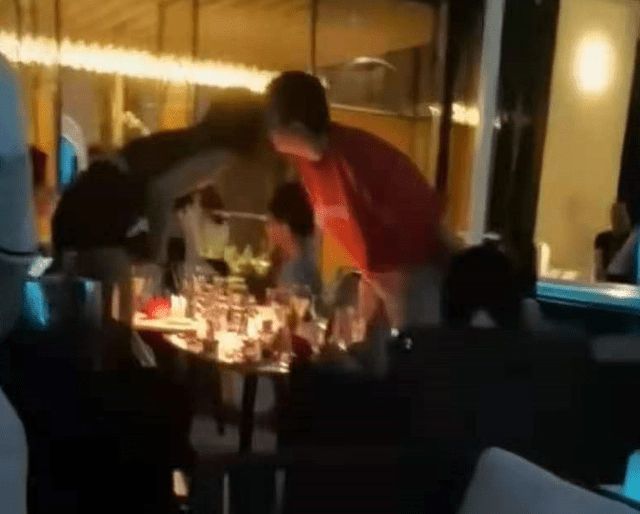 啥?女子被假王思聪骗走3万 正主酒吧面见20多女性